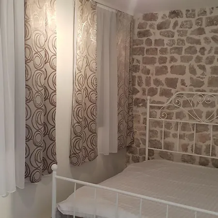 Apartament Pave *
