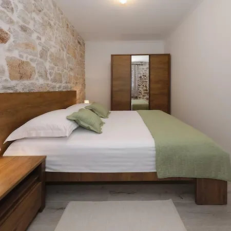 Pave Apartament *